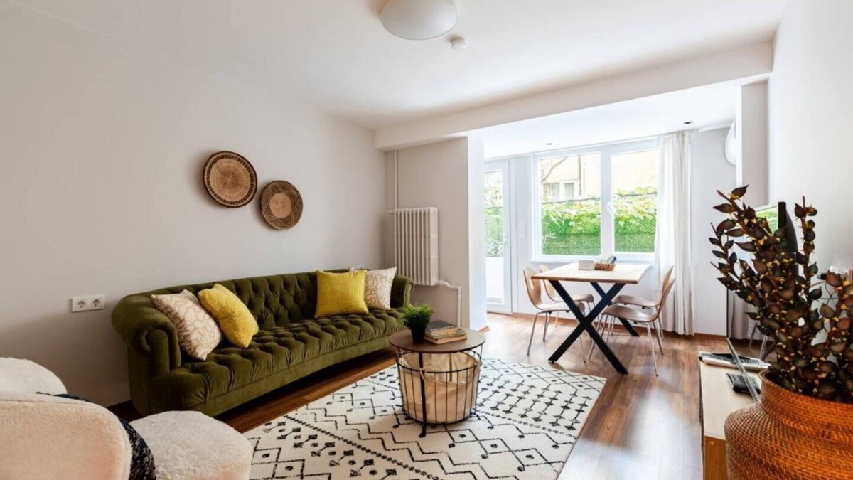 Osmanbey Apartment | This apartment is a 2 bedroom(s), 2 bathrooms, located in Şişli, İstanbul.