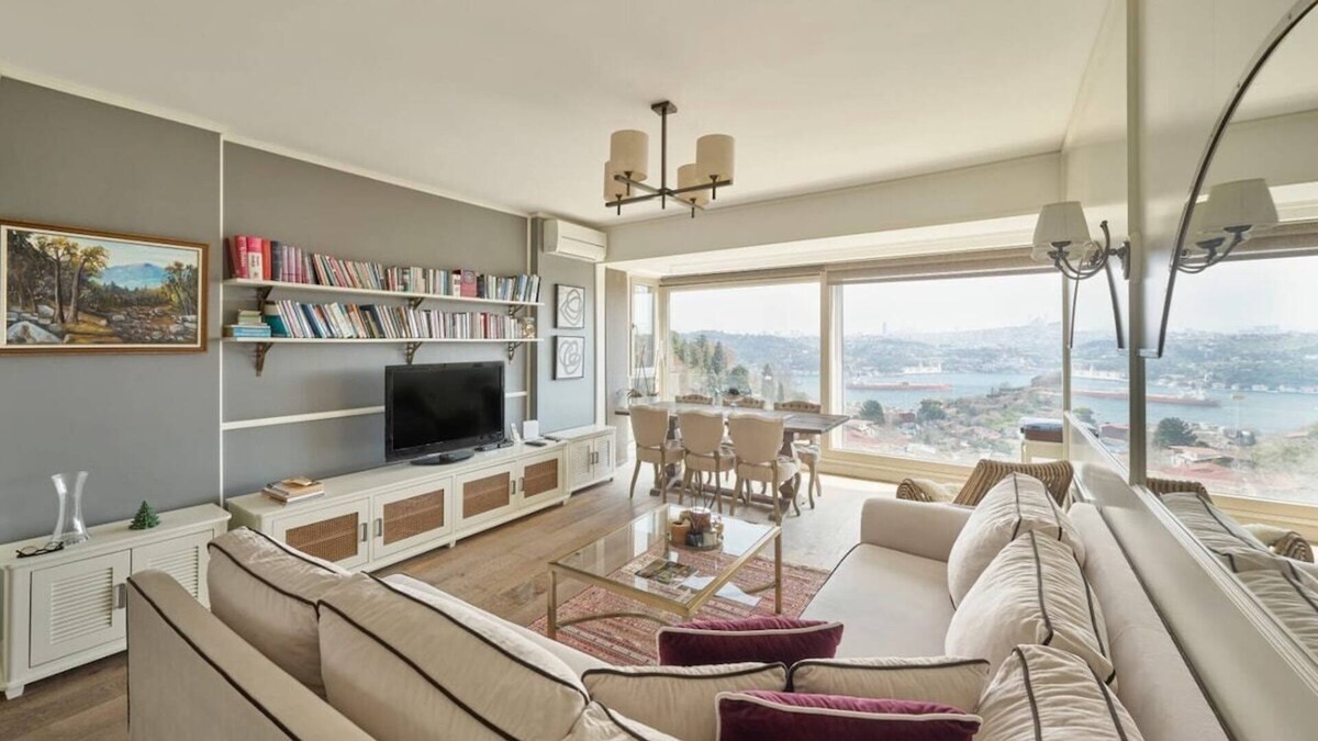 Arnavutkoy Apartment | This apartment is a 2 bedroom(s), 2 bathrooms, located in Beşiktaş, İstanbul.