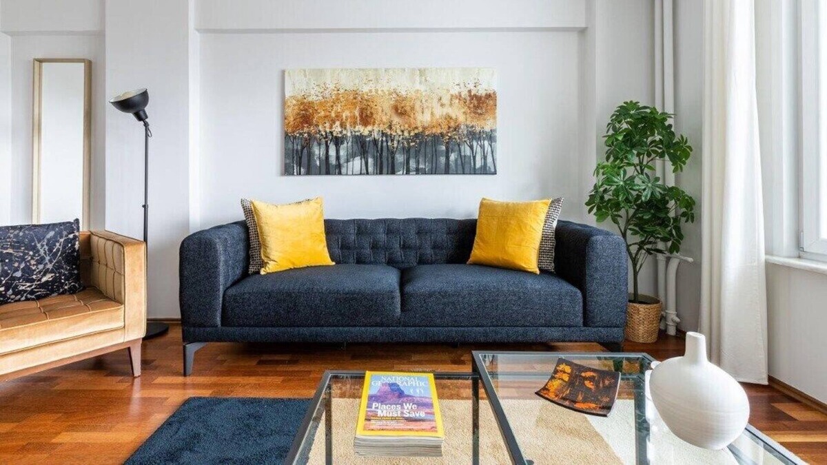 Etiler Apartment | This apartment is a 2 bedroom(s), 1 bathrooms, located in Beşiktaş, İstanbul.