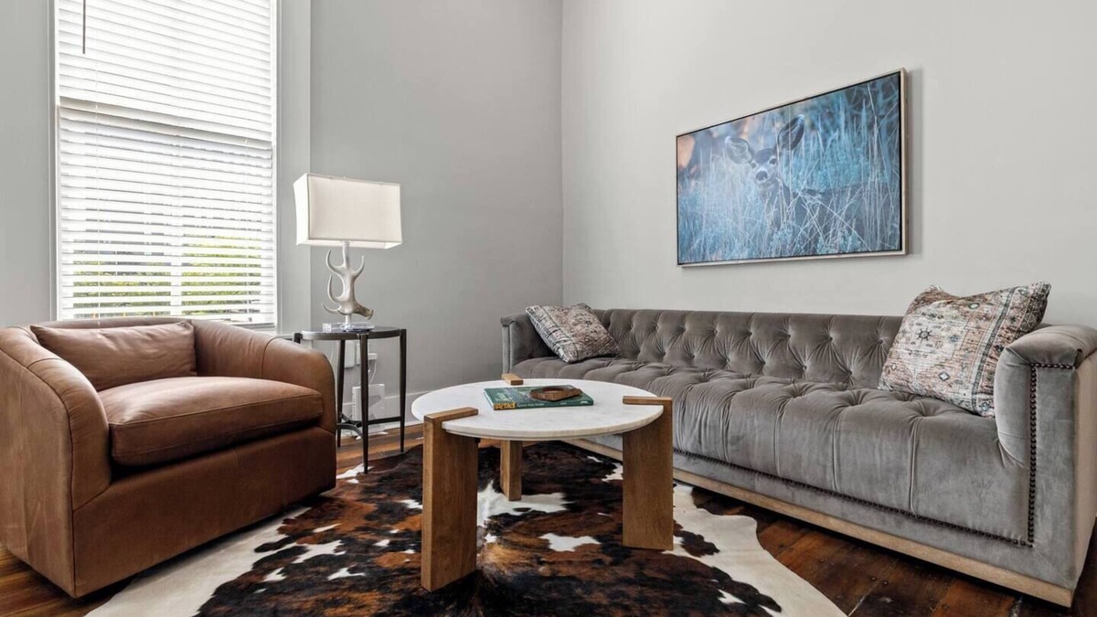 Frankfort Apartment | This apartment is a 2 bedroom(s), 1 bathrooms, located in Frankfort, KY.