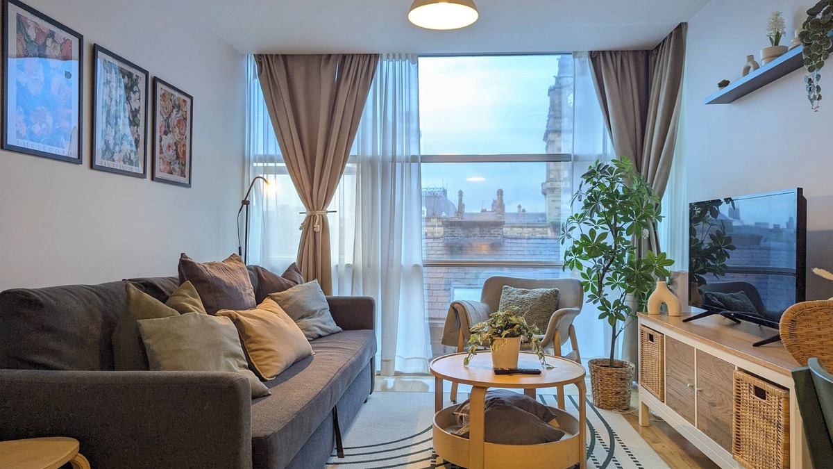 Liverpool City Centre Apartment | This apartment is a 1 bedroom(s), 1 bathrooms, located in Merseyside, England.