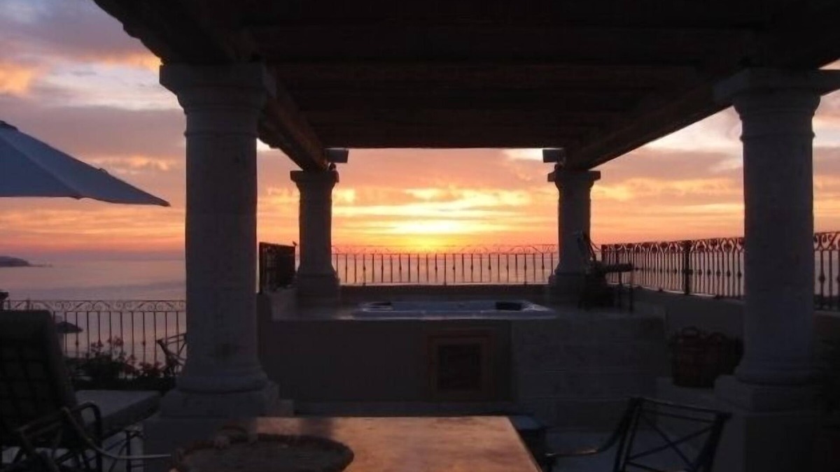 Los Cabos Villa | This Astounding Penthouse is One of a Kind!