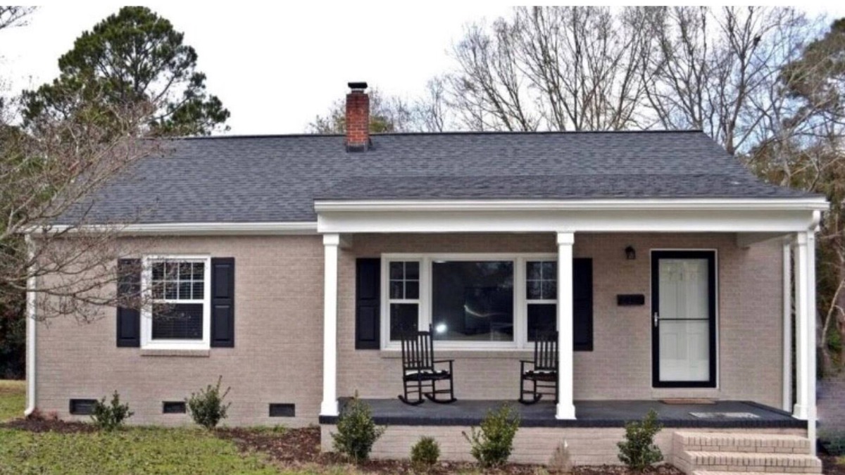 Cheraw House | This Beautiful Home Makes You Feel Right At Home