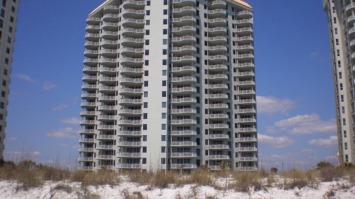 Navarre Beach Condo | This Beautiful Oceanfront Condo Is Waiting For You!