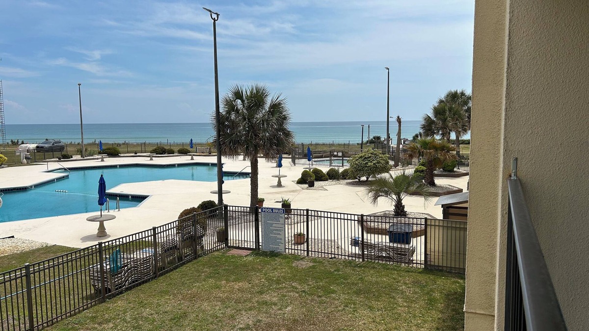 Indian Beach Condo | This bright and colorful "beachy" condo is perfect for those seeking the sun!