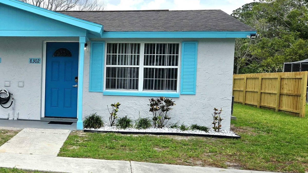 Port Richey House | This centrally located unit offers full kitchen and washer-dryer machine.