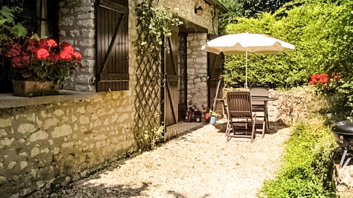 Chaumussay House | This charming accommodation will provide you with unforgettable memories.