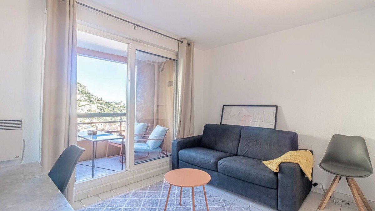 French Riviera Condo | This condominium is a 1 bedroom(s), 1 bathrooms, located in Beausoleil, AL.