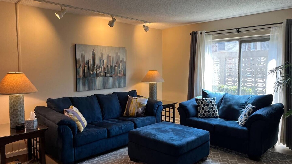 Gainesville Condo | This condominium is a 2 bedroom(s), 1 bathrooms, located in Gainesville, FL.