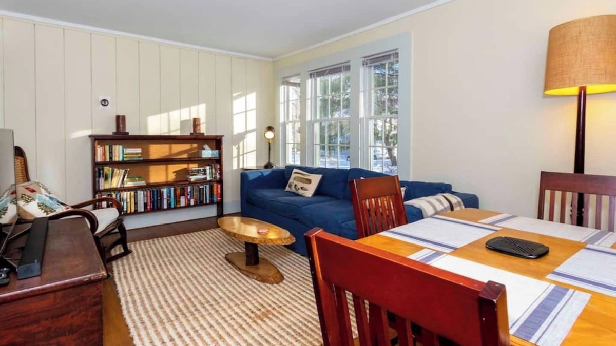 Manchester Cottage | This cottage is a 1 bedroom(s), 1.5 bathrooms, located in Manchester, VT.