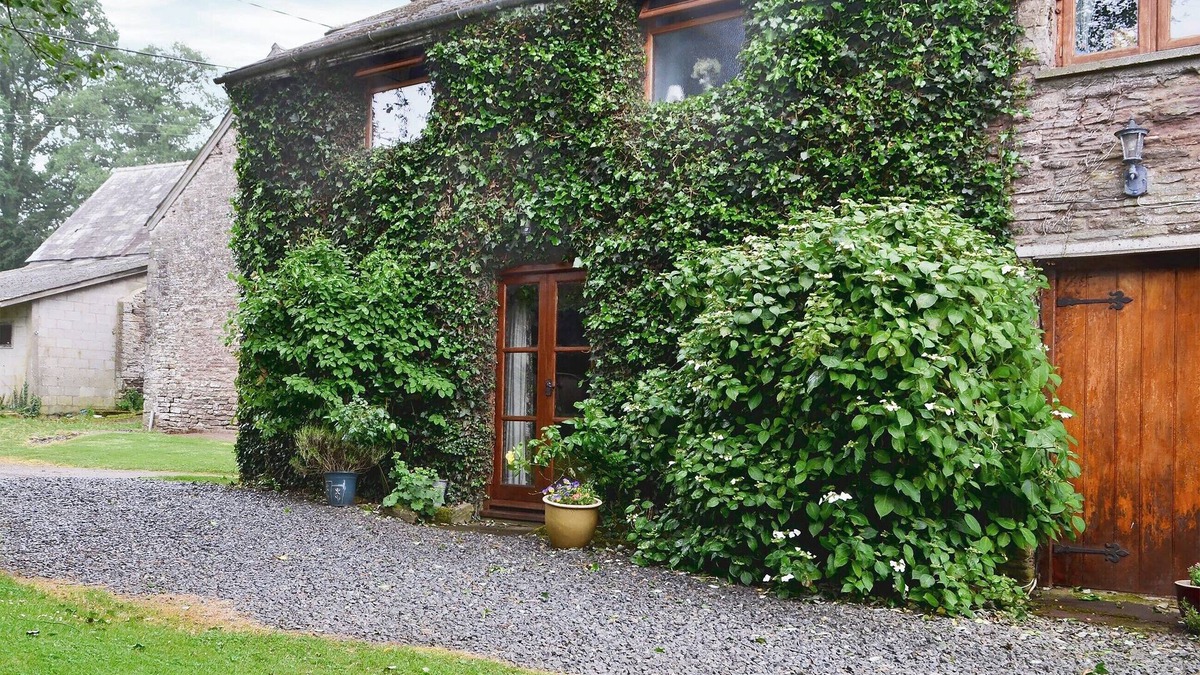 Abergavenny Cottage | This family cottage is an ideal touring base for the Wye Valley and River Usk.
