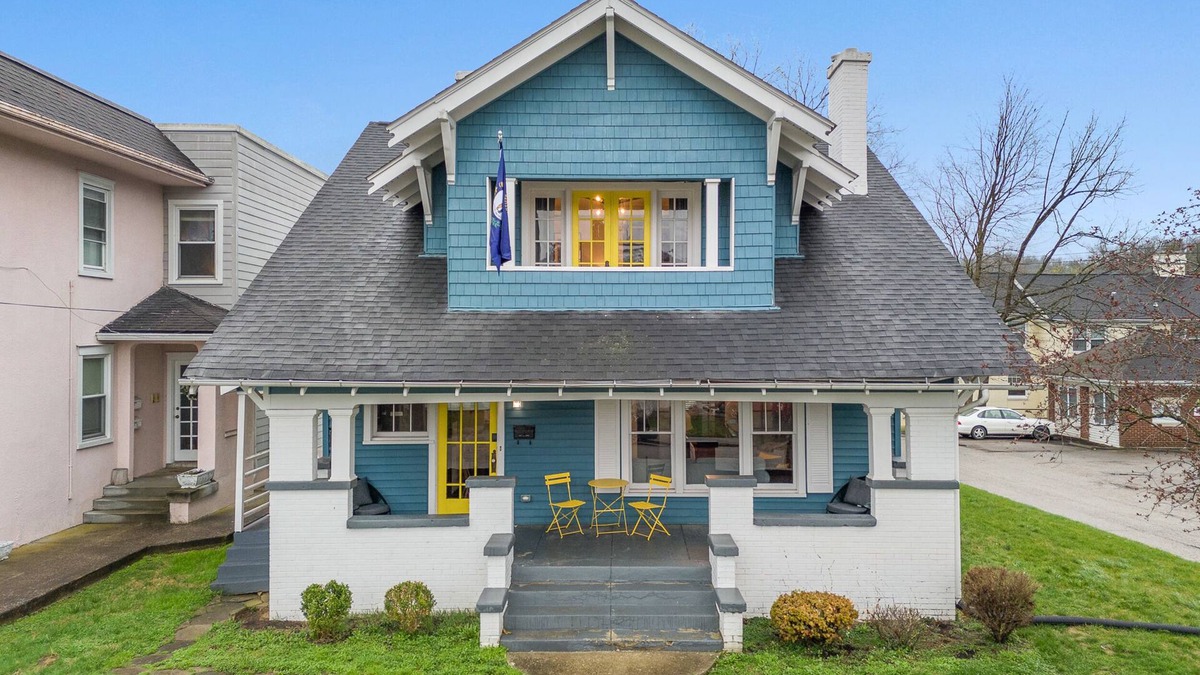 Frankfort House | This gem sits in the heart of picturesque South Frankfort, near the Kentucky river