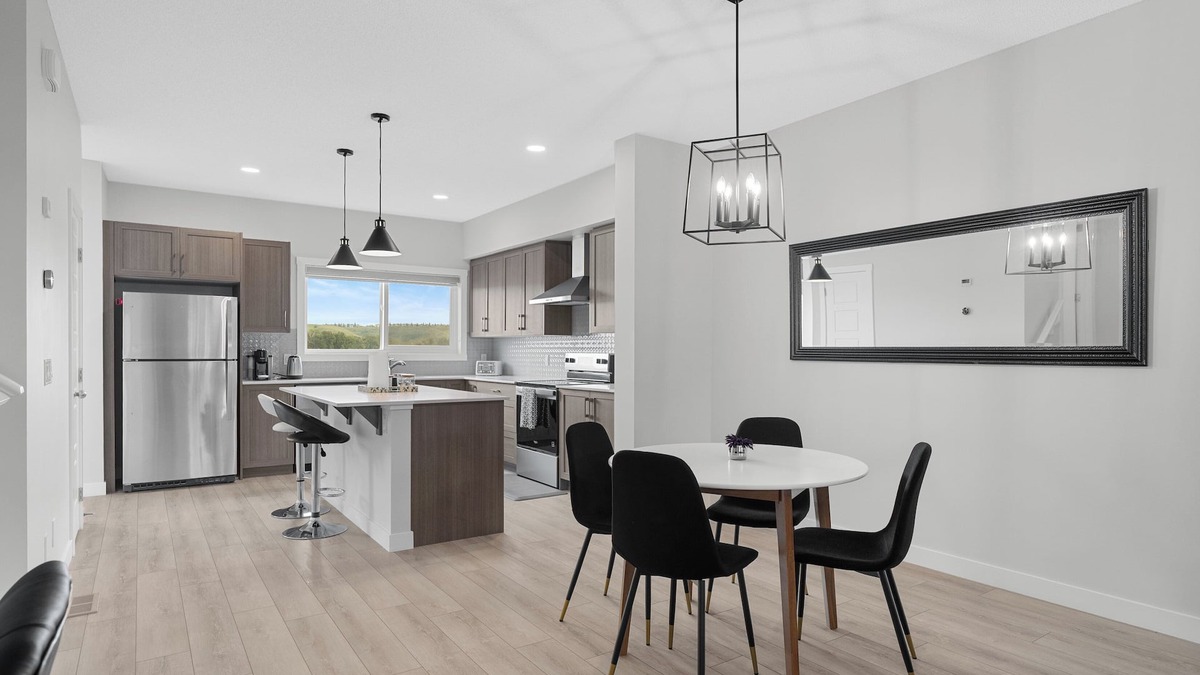 Southeast Calgary House | This Home is 3 BR 2.5 baths in Calgary near river trails,Golf & Spruce Meadowsn