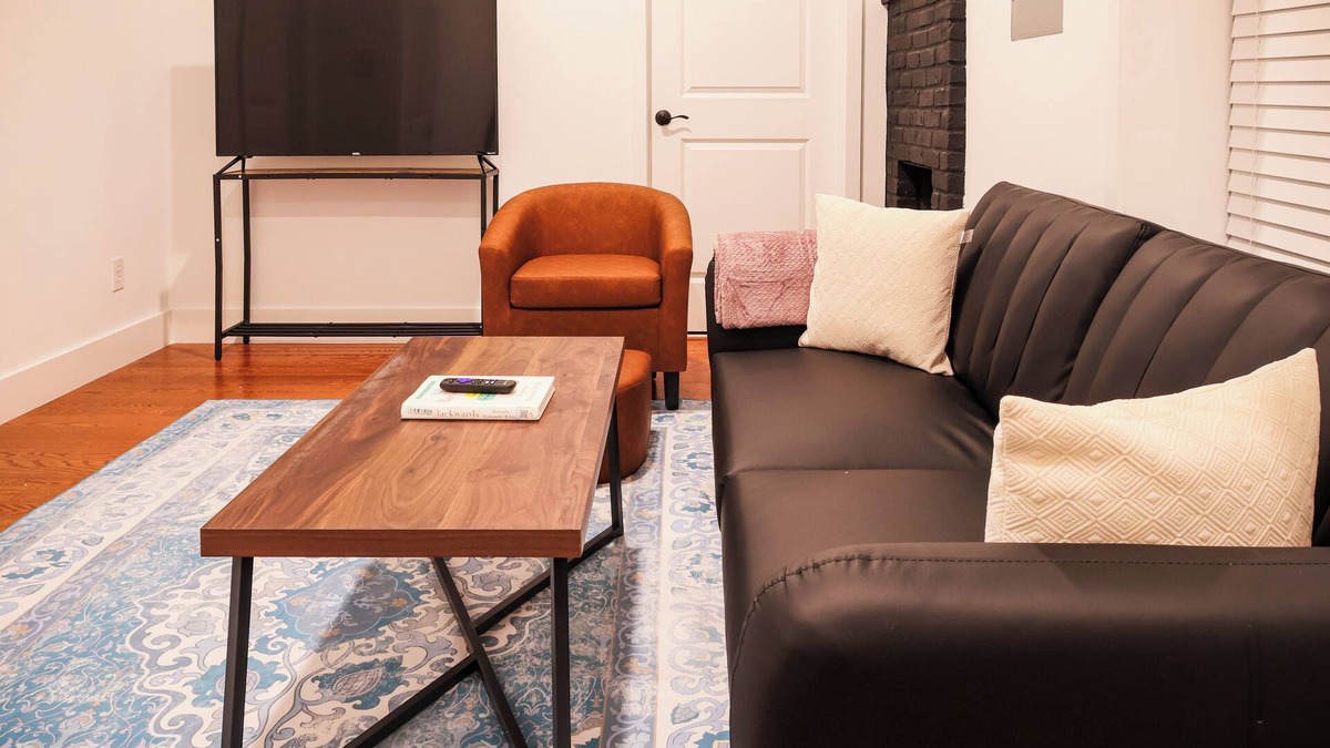Corn Hill House | This house is a 1 bedroom(s), 1 bathrooms, located in Rochester, NY.