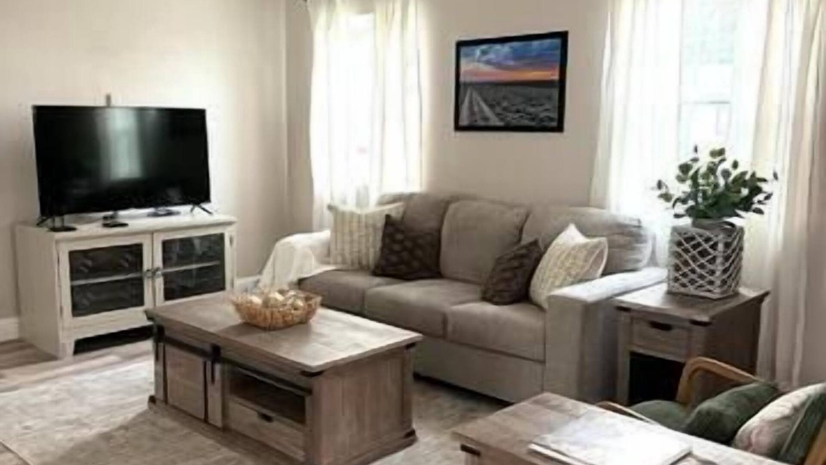 Rock Springs House | This house is a 2 bedroom(s), 1 bathrooms, located in Rock Springs, WY.
