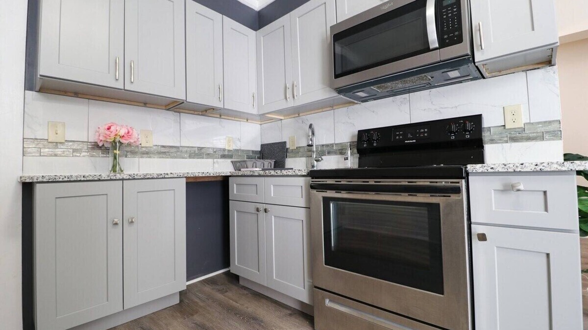 North Upper Street House | This house is a 3 bedroom(s), 1 bathrooms, located in Lexington, KY.
