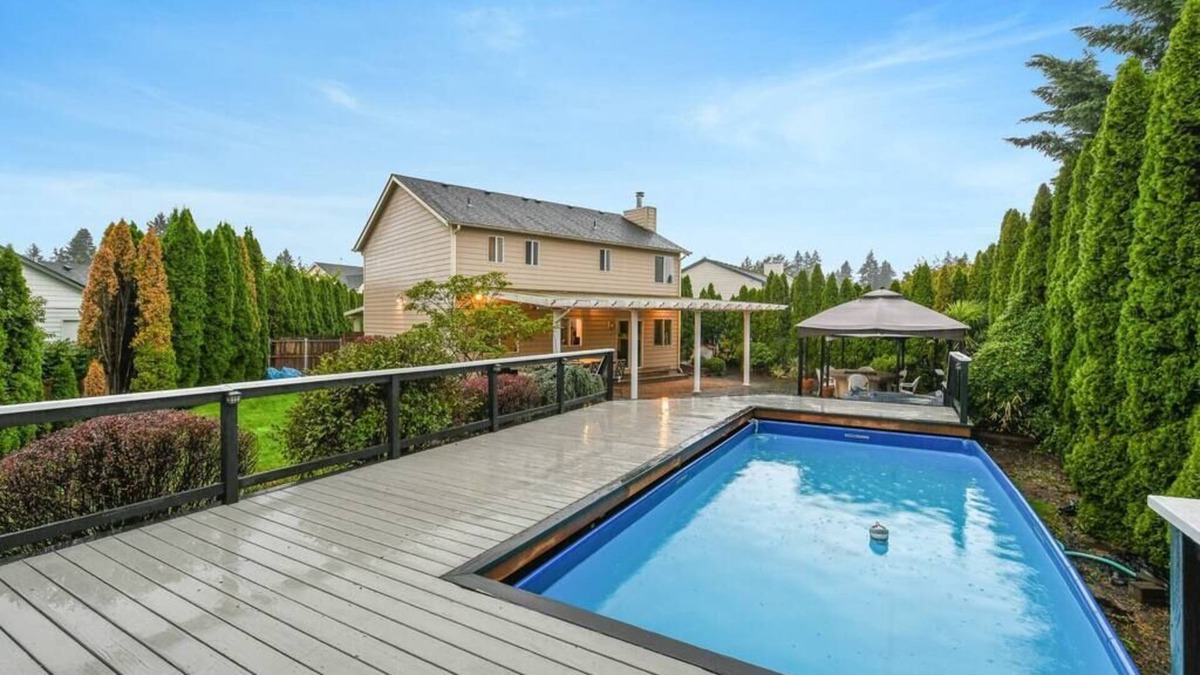 Vancouver House | This house is a 3 bedroom(s), 2.5 bathrooms, located in Vancouver, WA.