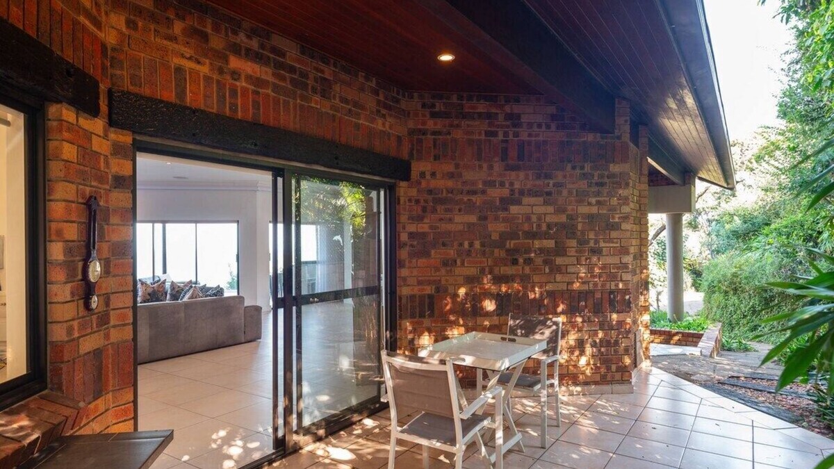 Port Zimbali House | This house is a 3 bedroom(s), 2 bathrooms, located in Dolphin Coast, KwaZulu-Natal.