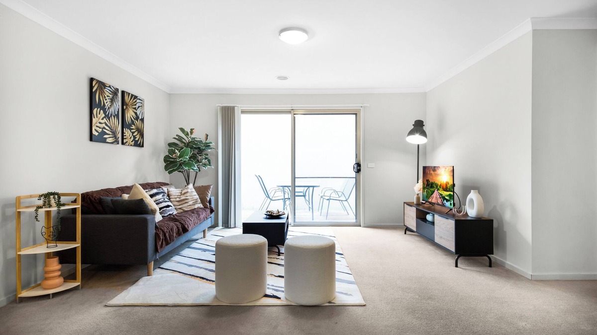 Sanctuary Lakes House | This house is a 4 bedroom(s), 2 bathrooms, located in Point Cook, VIC.