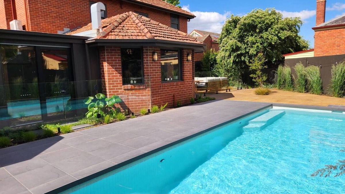 Lake Wendouree House | This house is a 4 bedroom(s), 2.5 bathrooms, located in Lake Wendouree, VIC.