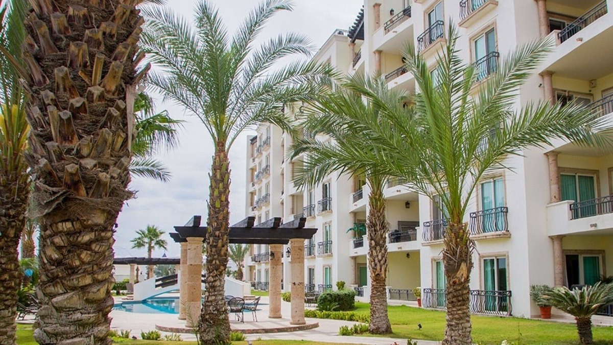 El Medano Ejidal Condo | This is the Place! 1 Block to Medano Beach 10 Min Walk to Downtown Cabo/Marina