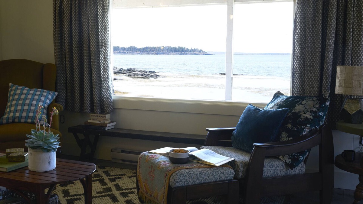Bailey Island Cottage | THIS IS THE PLACE - Intimate luxury cottage w massive oceanfront steam room