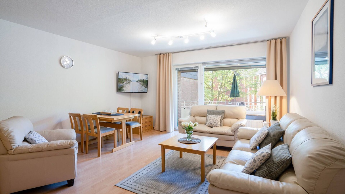 Haffkrug Apartment | This lovingly furnished approx.