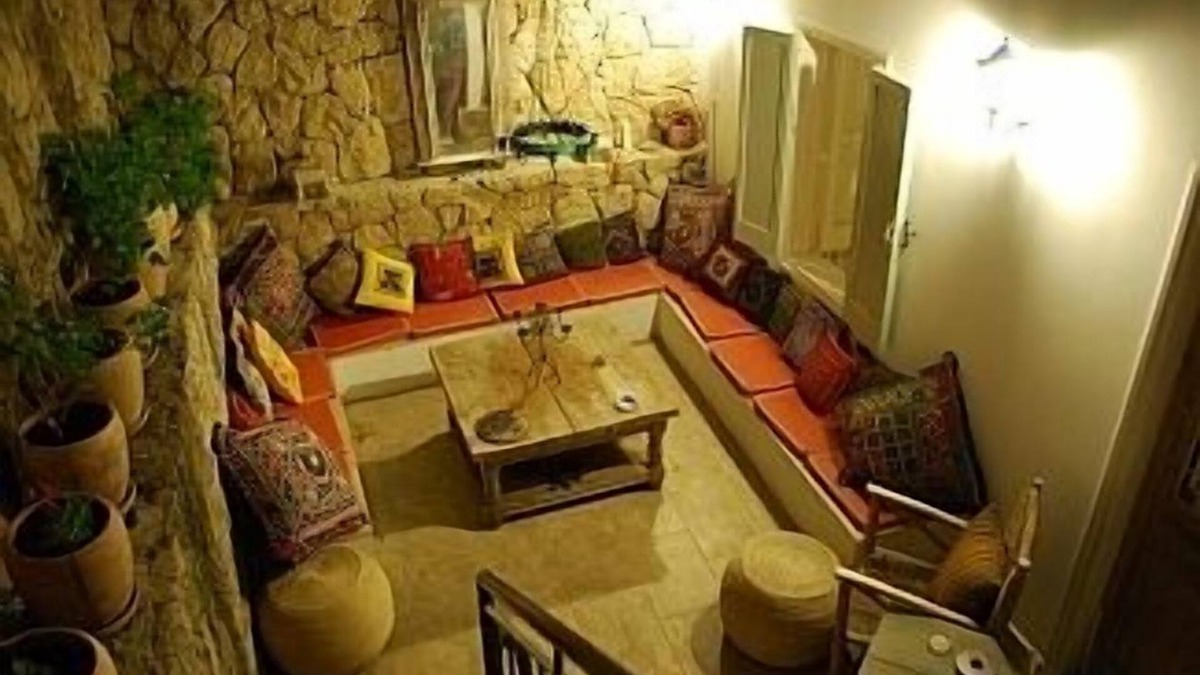 Bellapais Cottage | This property is no longer available .