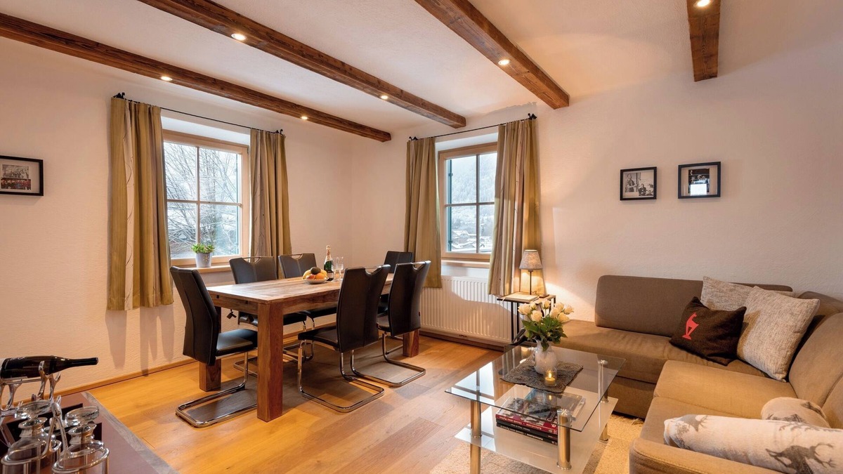Kitzbuehel Apartment | This renovated apartment offers a perfect combination of living space on 60m².