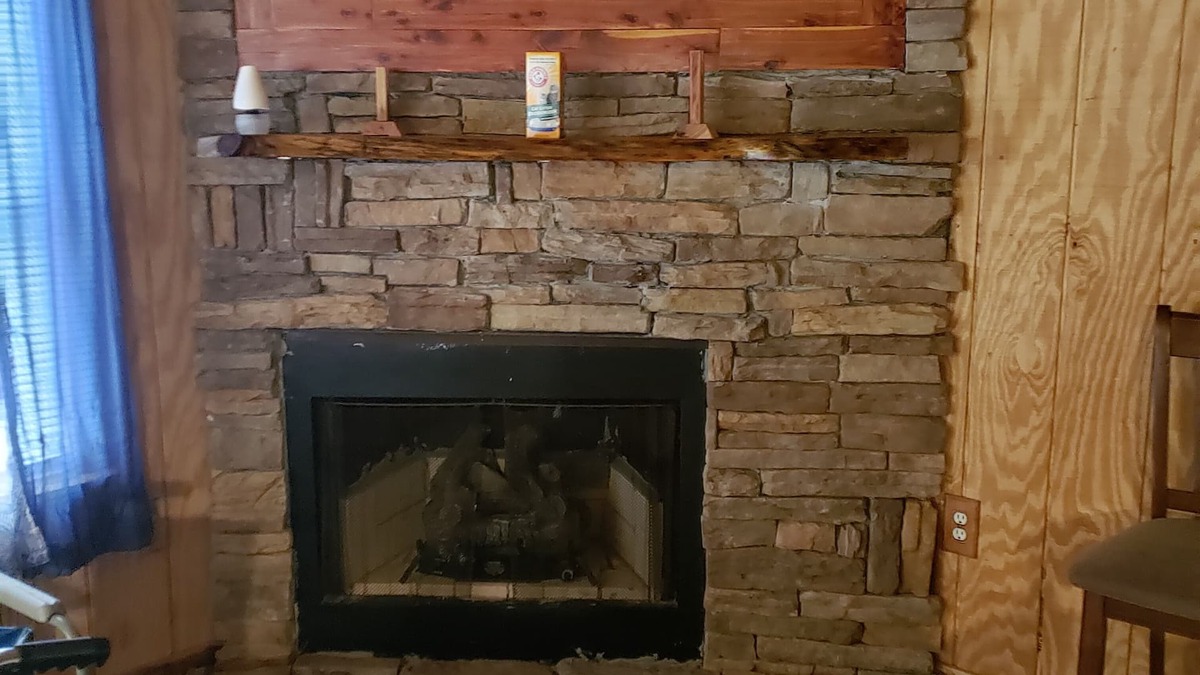 Shelby Gap Cabin | This secluded cabin is tucked away in the mountains. With a handicap access ramp