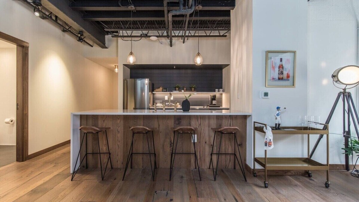 Historic South Hill Apartment | This serviced apartment is a 1 bedroom(s), 1 bathrooms, located in Lexington, KY.