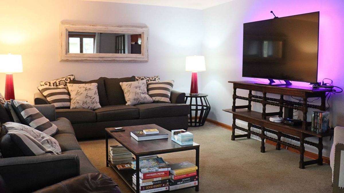 East Aurora House | This single-family ranch, located in the heart of historic East Aurora.