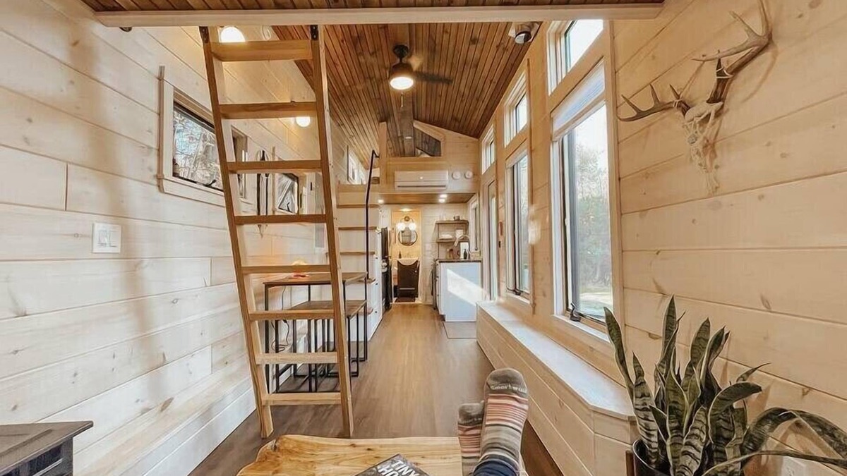 Chester Apartment | This tiny house is a 1 bedroom(s), 1 bathrooms, located in Chester, VT.