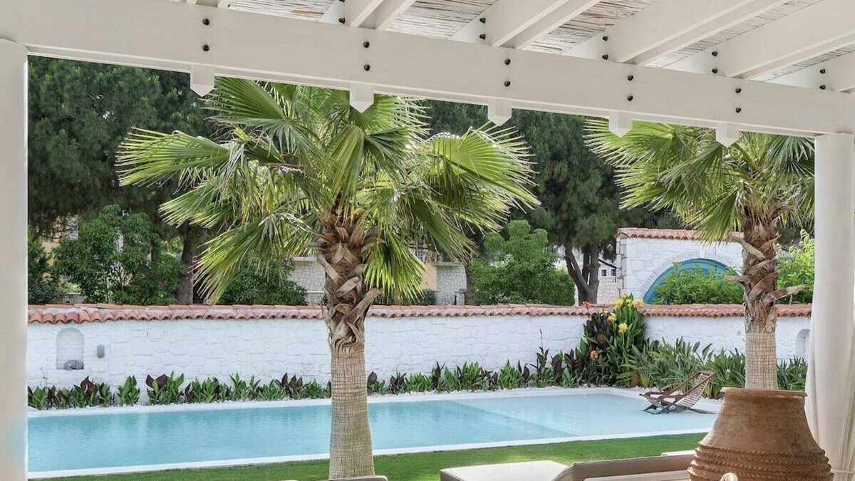 Hacımemis Villa | This villa is a 5 bedroom(s), 4.5 bathrooms, located in Çeşme, İzmir.