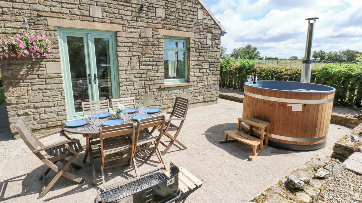 North Bitchburn Cottage | THORNFIELD, pet friendly, character holiday cottage in Evenwood