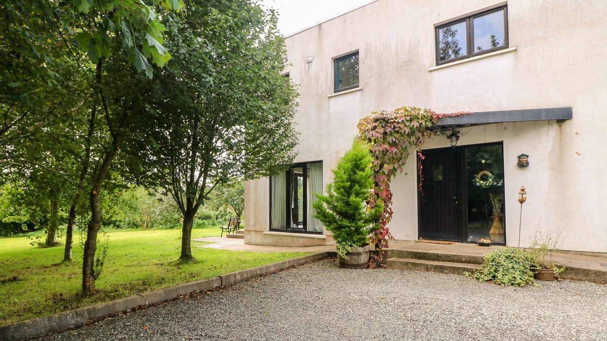 Caim Cottage | THORNHILL, pet friendly in Enniscorthy, County Wexford