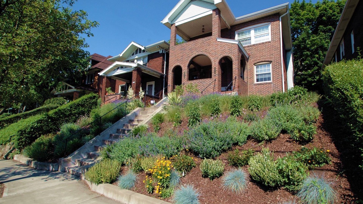 Squirrel Hill South House | Thoughtful, Furnished, Convenient in Squirrel Hill