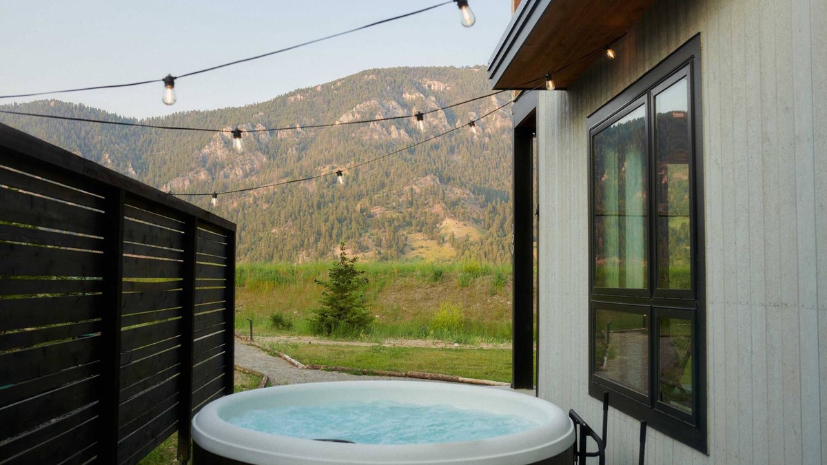 Gallatin Gateway Cabin | Thoughtfully Designed Home with Hot Tub at Aspects