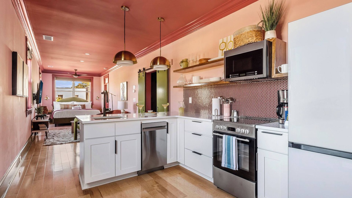 North Charleston Apartment | Three Amigos | In the Heart of Park Circle