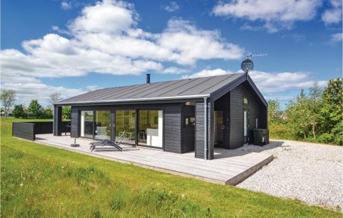 Grenaa House | Three-Bedroom Holiday Home In Grenaa