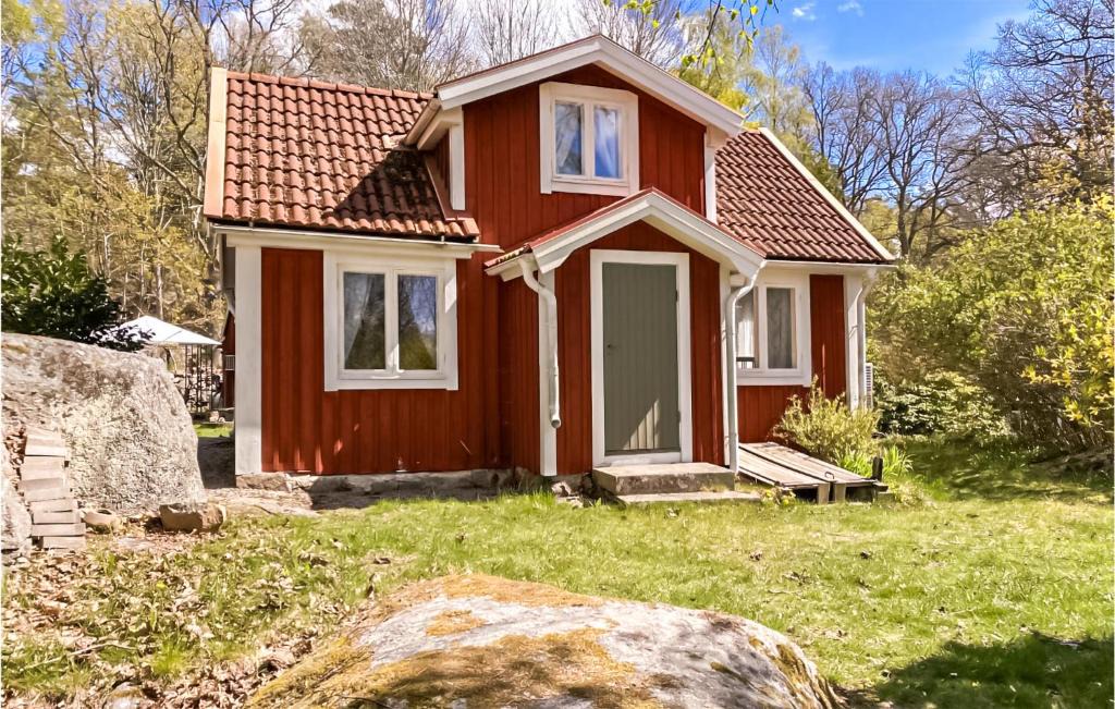 Brakne-Hoby House | Three-Bedroom Holiday Home In Brakne Hoby