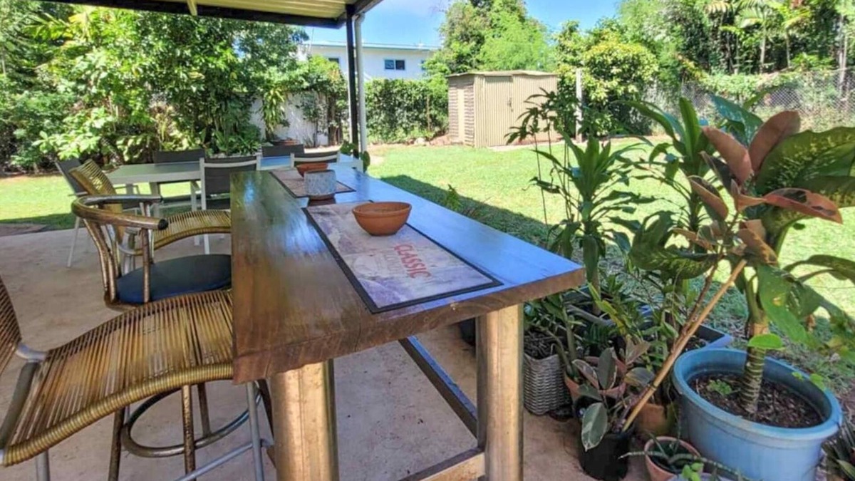 Tiwi House | Three bedroom house with large yard minutes from beach, hospitals, University & shopping centre