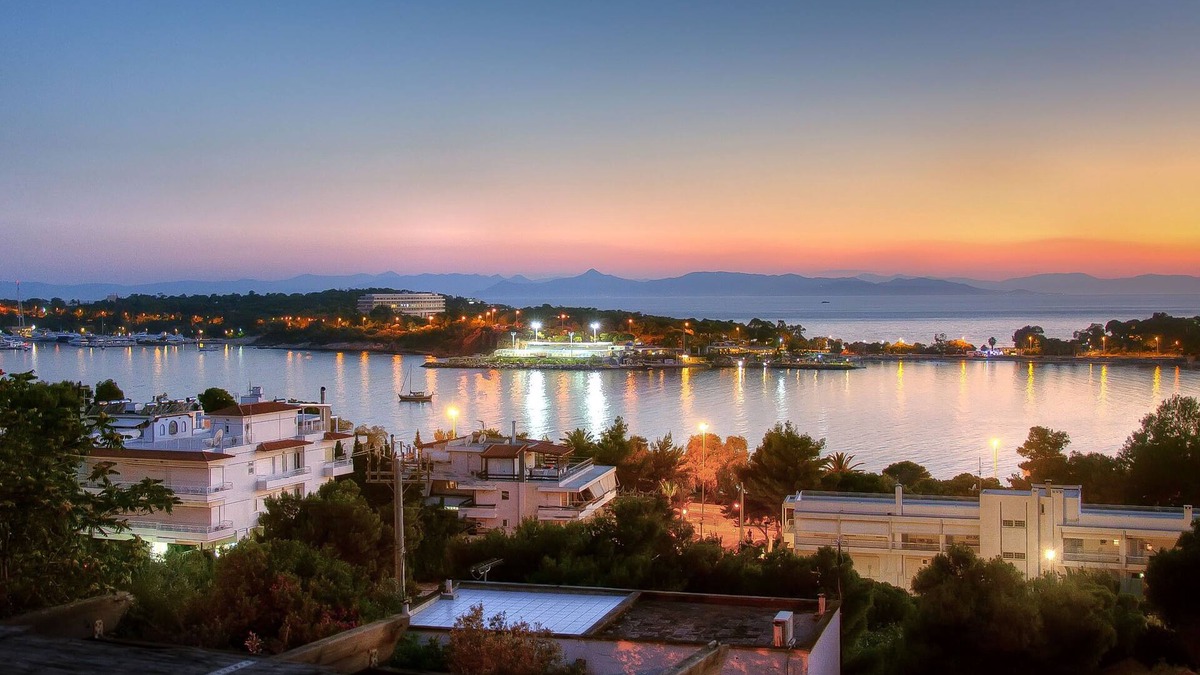 Vouliagmeni Apartment | Three Bedroom Panoramic Sea View Maisonette by BluPine (Vouliagmeni Stylish)