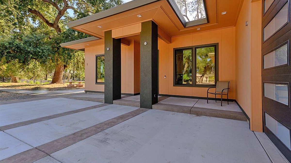 Pacheco House | Three Bedroom with private river access