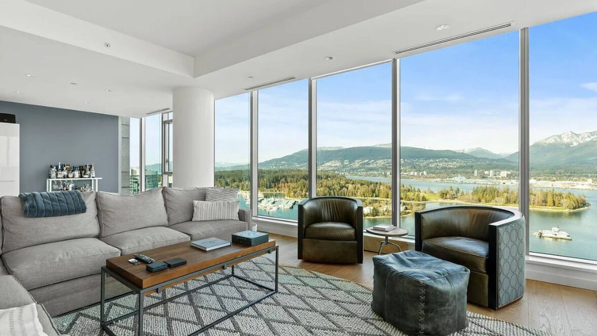 Coal Harbour Apartment | Three Harbour Green - The Most Prestigious Oceanfront Home in Coal Harbour