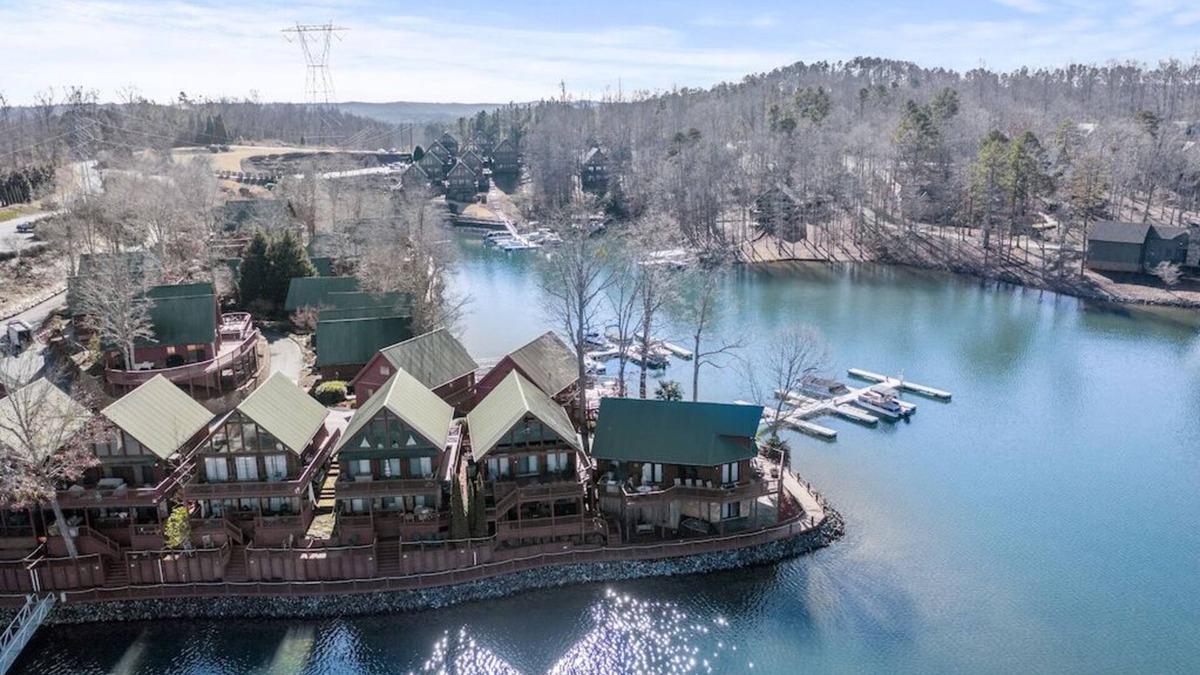 Six Mile Ski Chalet | THREE-LEVEL LAKEFRONT DESIGNER CHALET: ONLY 9 MILES FROM CLEMSON!