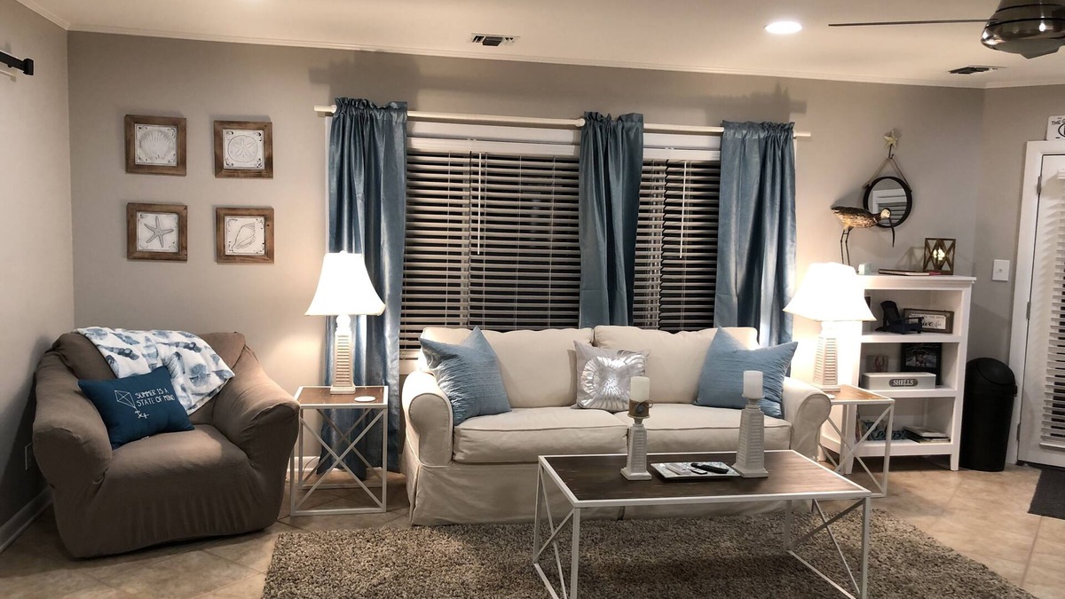 Eastpoint Apartment | Three Little Birds cozy cottage 10 min from St. George Island and Apalachicola!