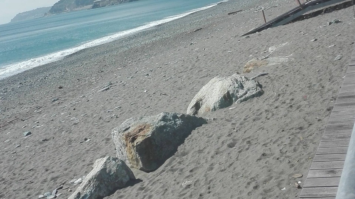 Pra' Apartment | Three minutes from the sea ..