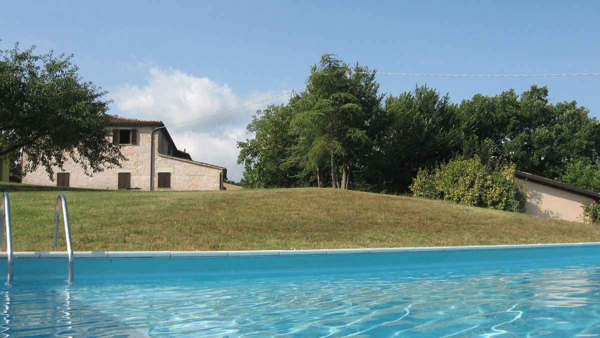 Acqualagna Apartment | Three-room apartment in a farmhouse with swimming pool and home restaurant in Acqualagna