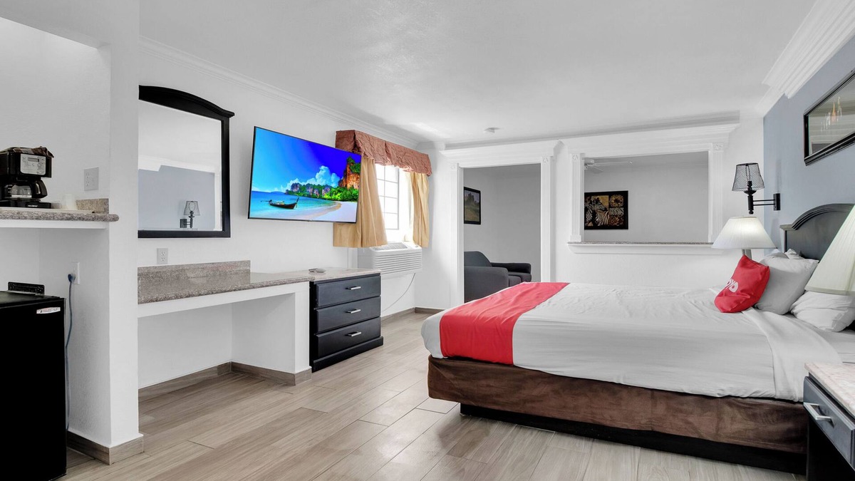 Three Rivers Hotel | Three Rivers Executive Inn & Suites By OYO